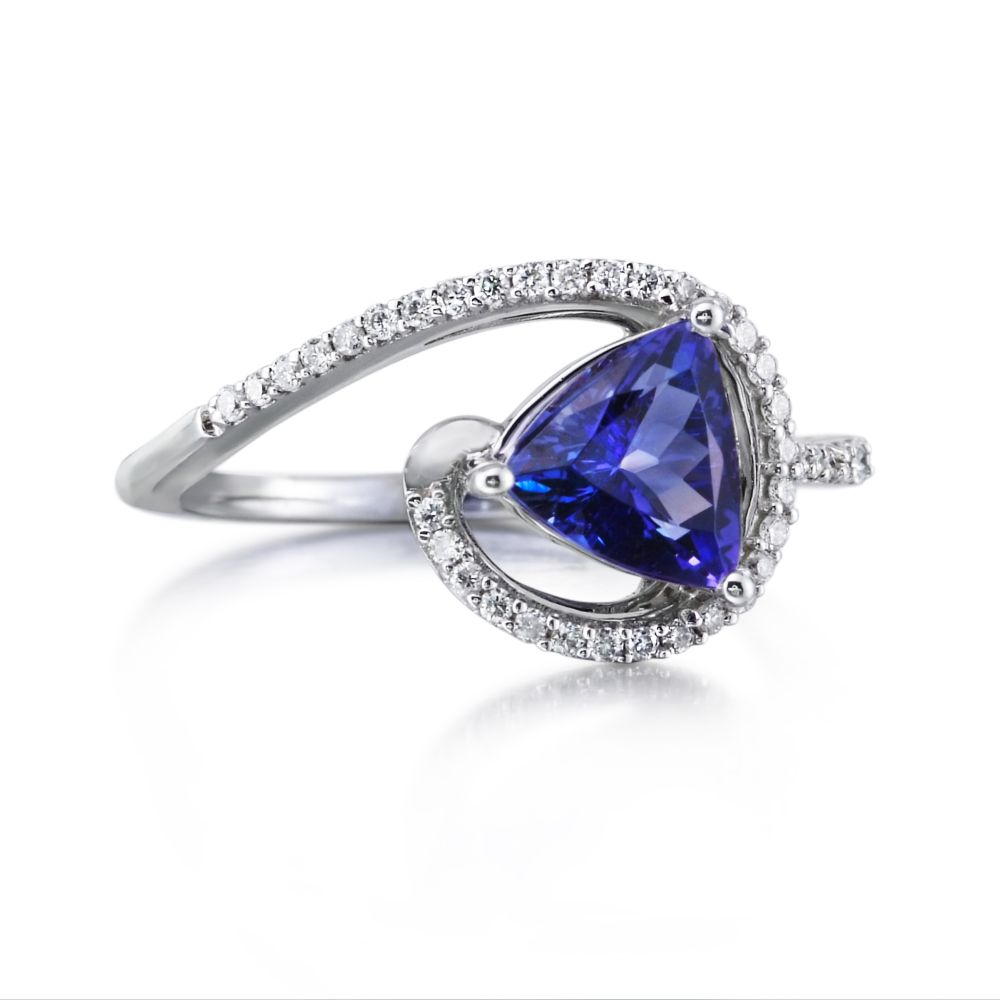 14K White Gold Tanzanite/Diamond Ring