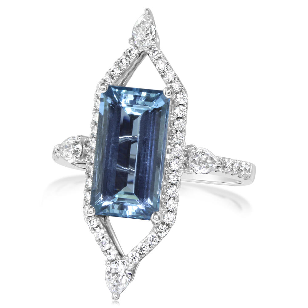 18K White Gold Aquamarine/Diamond Ring